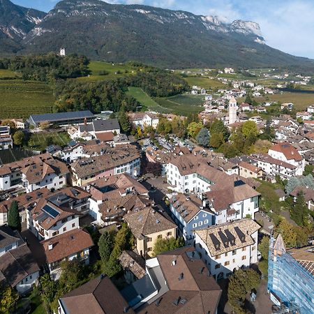 Schmitte Am Sonnenwirtsplatz Eppan In South Tyrol Apartment Appiano Sulla Strada Del Vino Ngoại thất bức ảnh