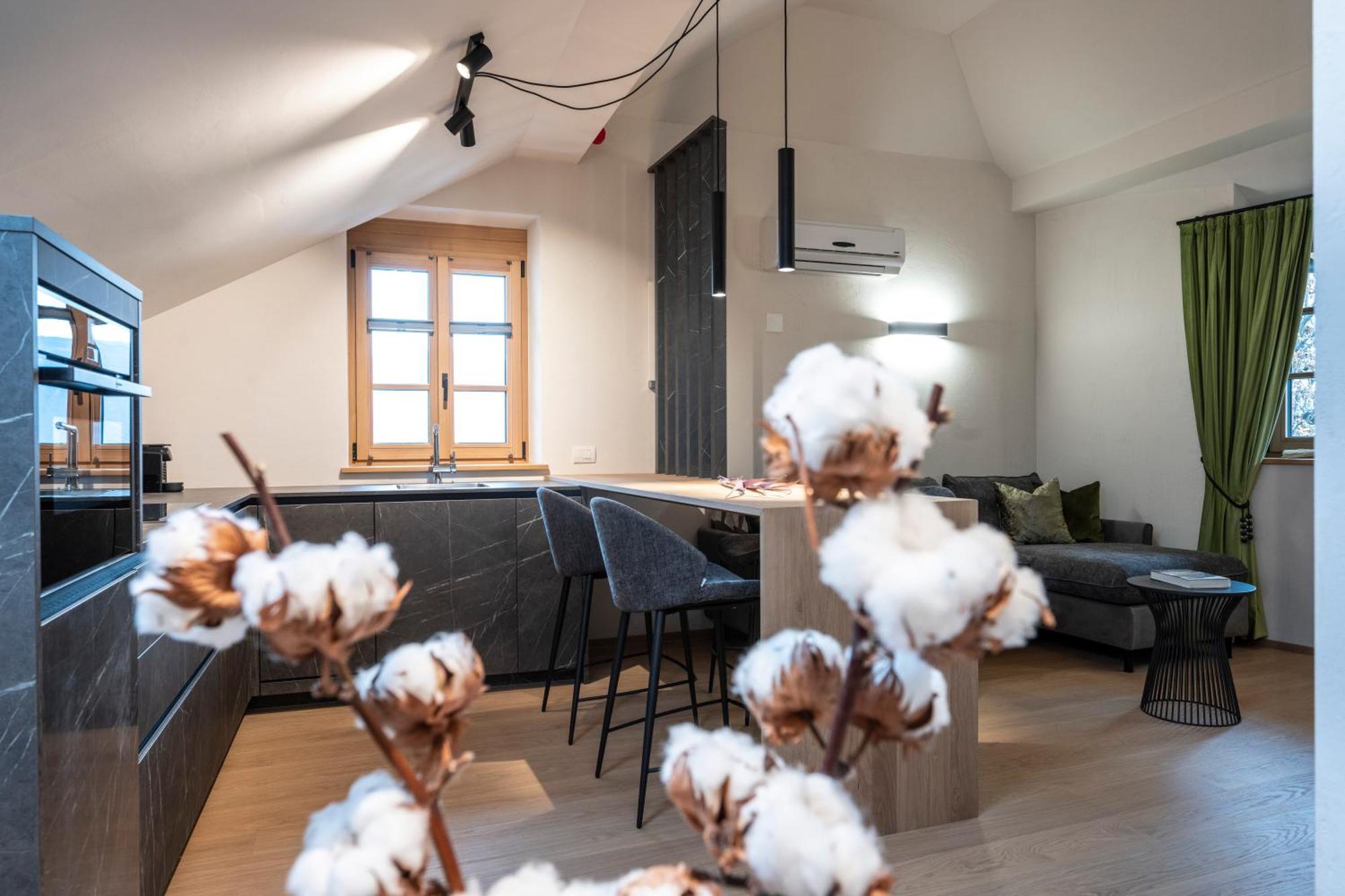 Schmitte Am Sonnenwirtsplatz Eppan In South Tyrol Apartment Appiano Sulla Strada Del Vino Ngoại thất bức ảnh